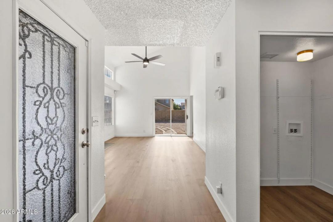 Real Estate Picture 11