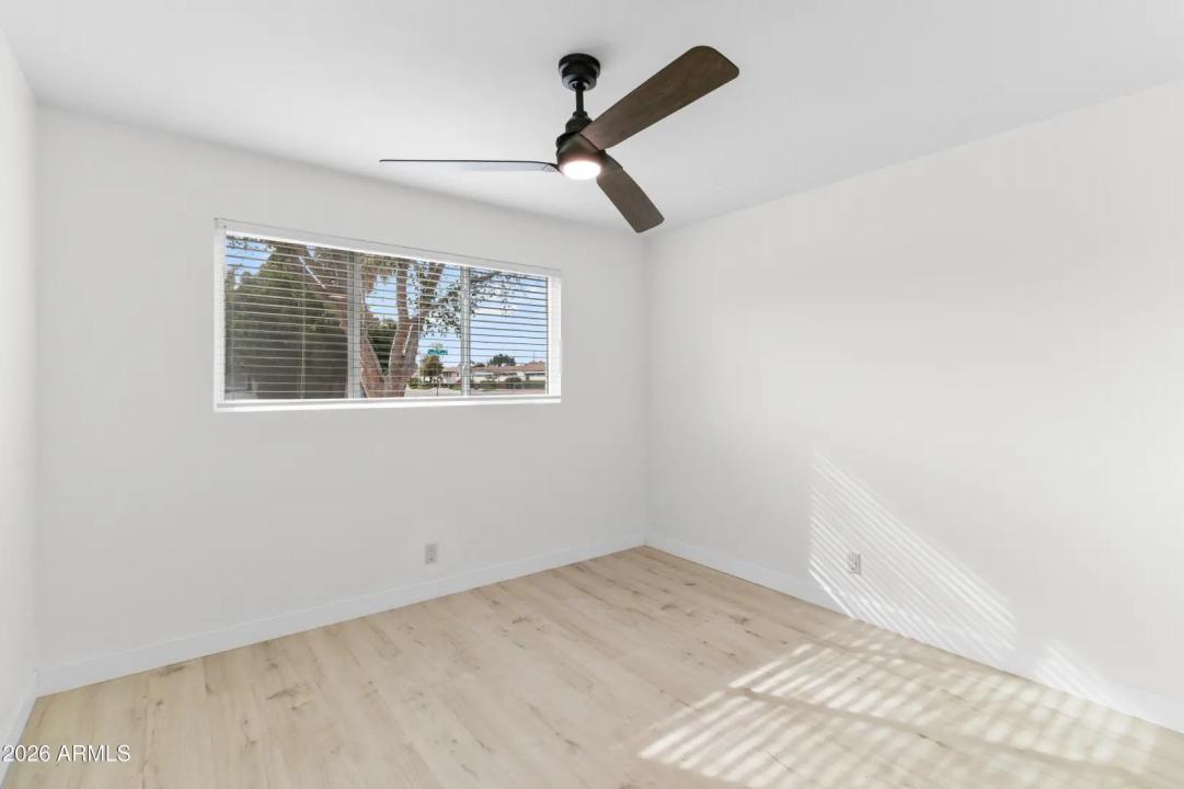 Real Estate Picture 17