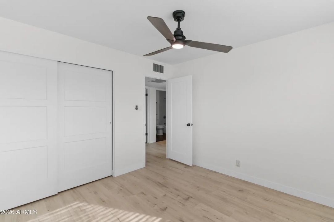 Real Estate Picture 18