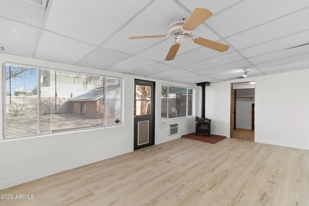 Real Estate Picture 21