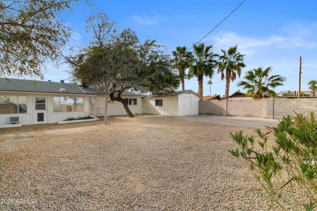 Real Estate Picture 24