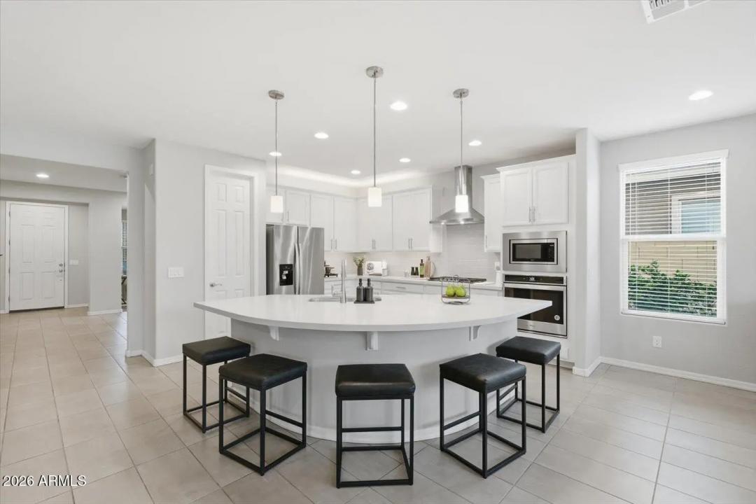 Real Estate Picture 15