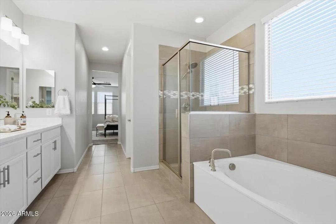 Real Estate Picture 25