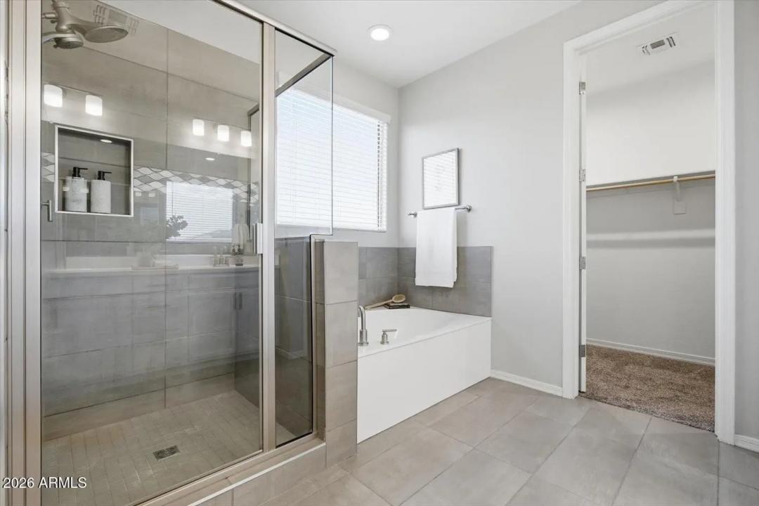 Real Estate Picture 26