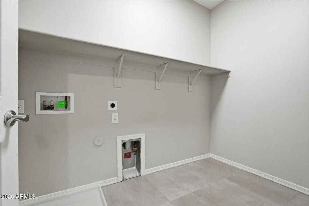 Real Estate Picture 34