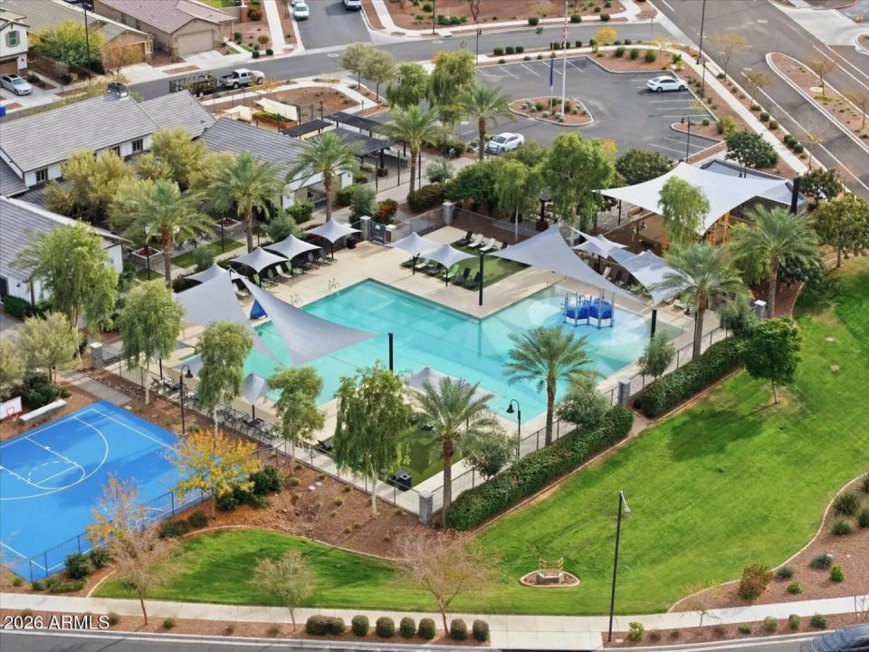 Real Estate Picture 44