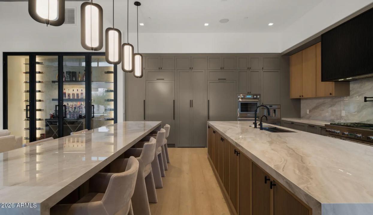 Real Estate Picture 22