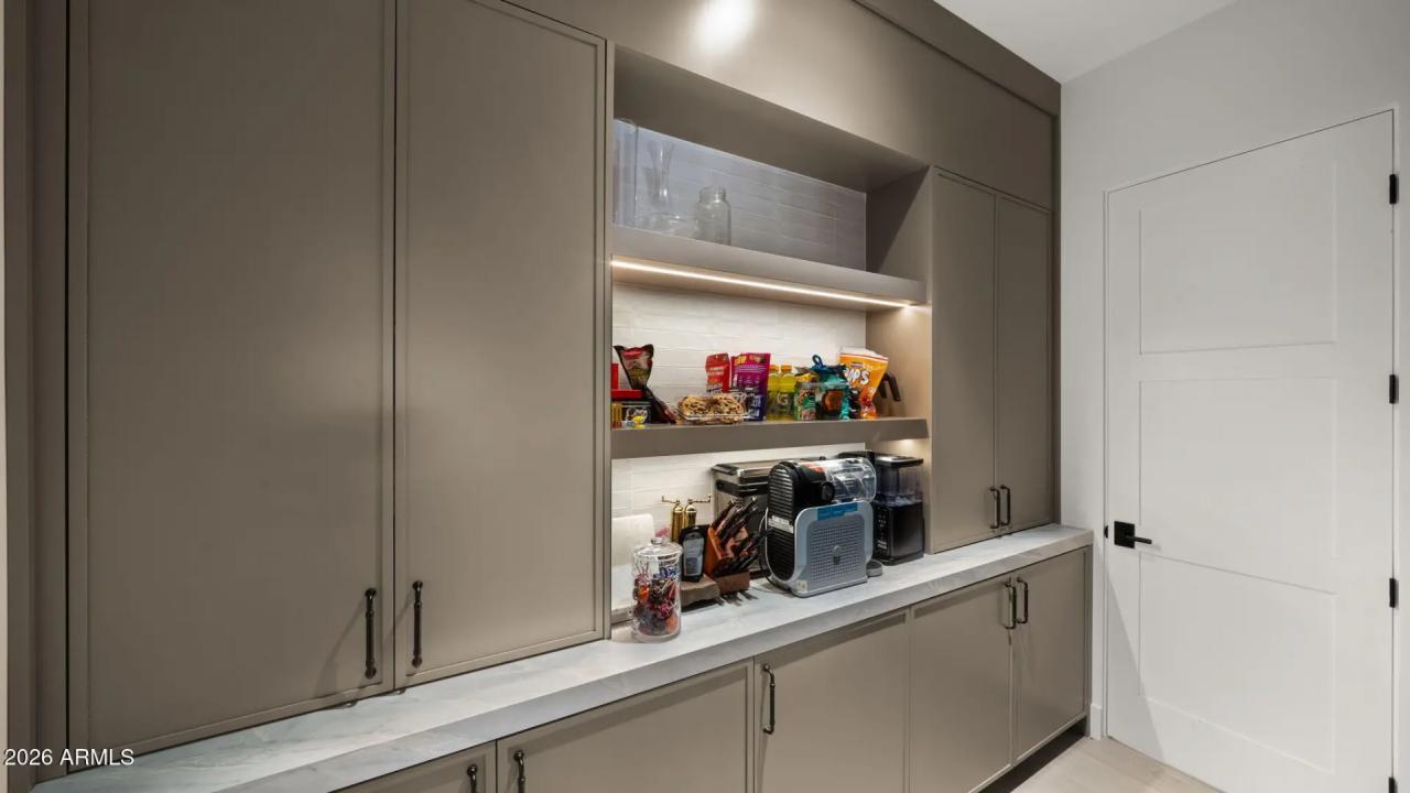 Real Estate Picture 37