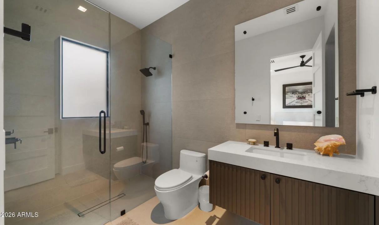 Real Estate Picture 67