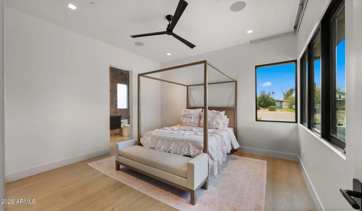 Real Estate Picture 68