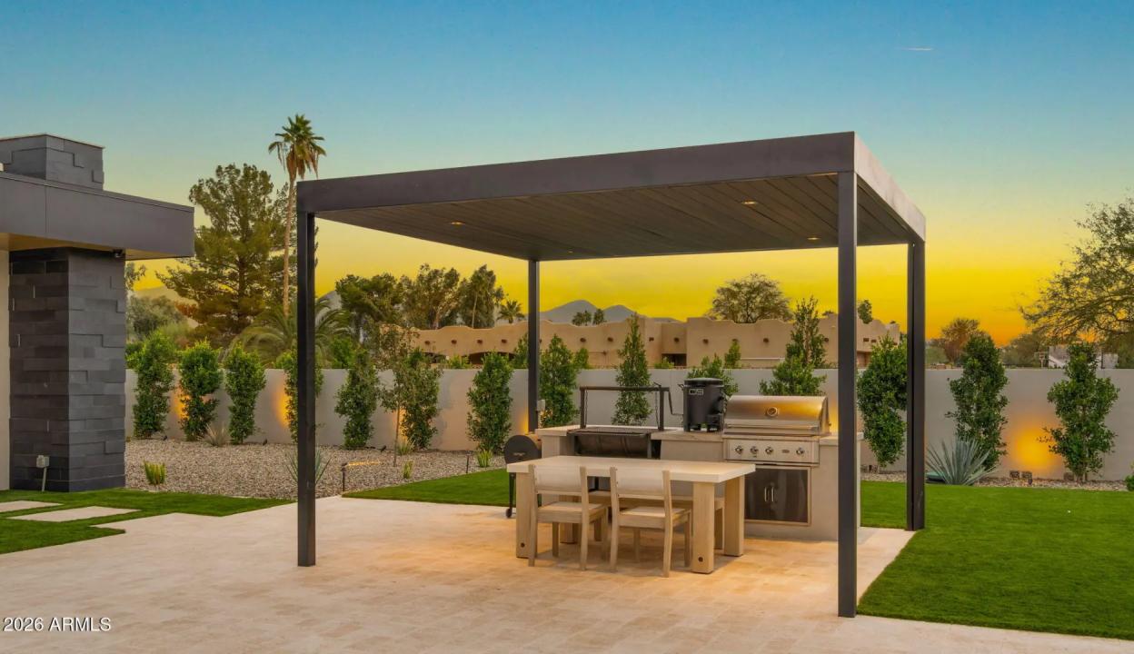 Real Estate Picture 95