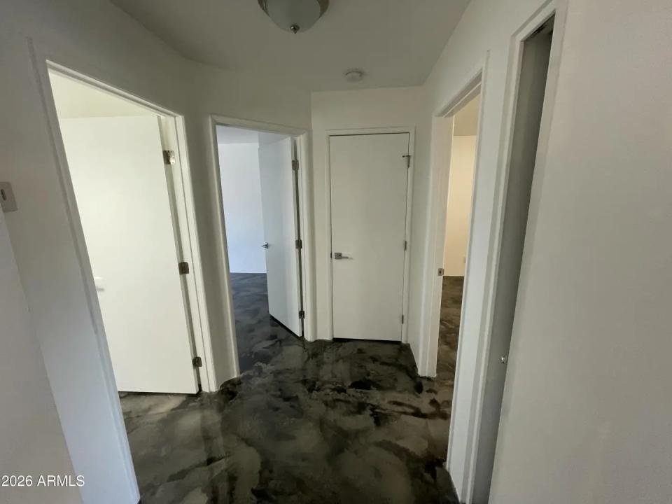 Real Estate Picture 7