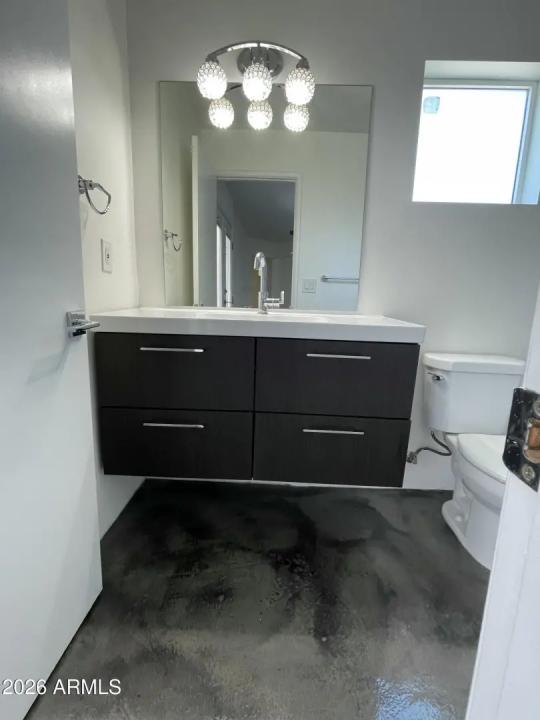 Real Estate Picture 11