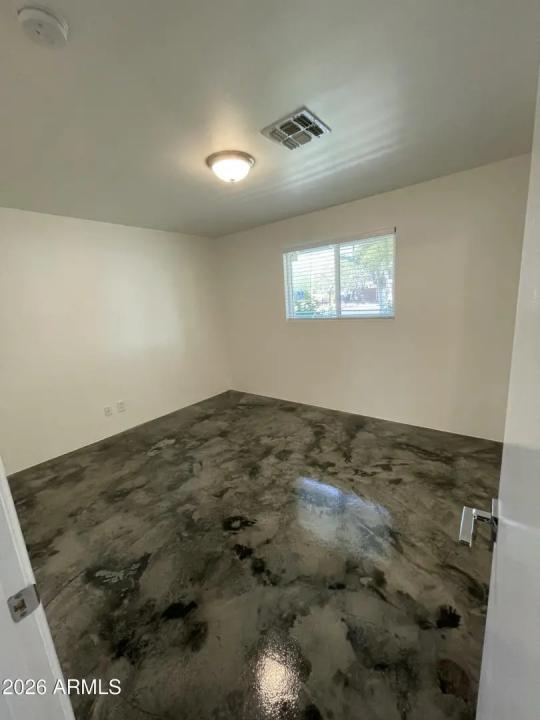 Real Estate Picture 13