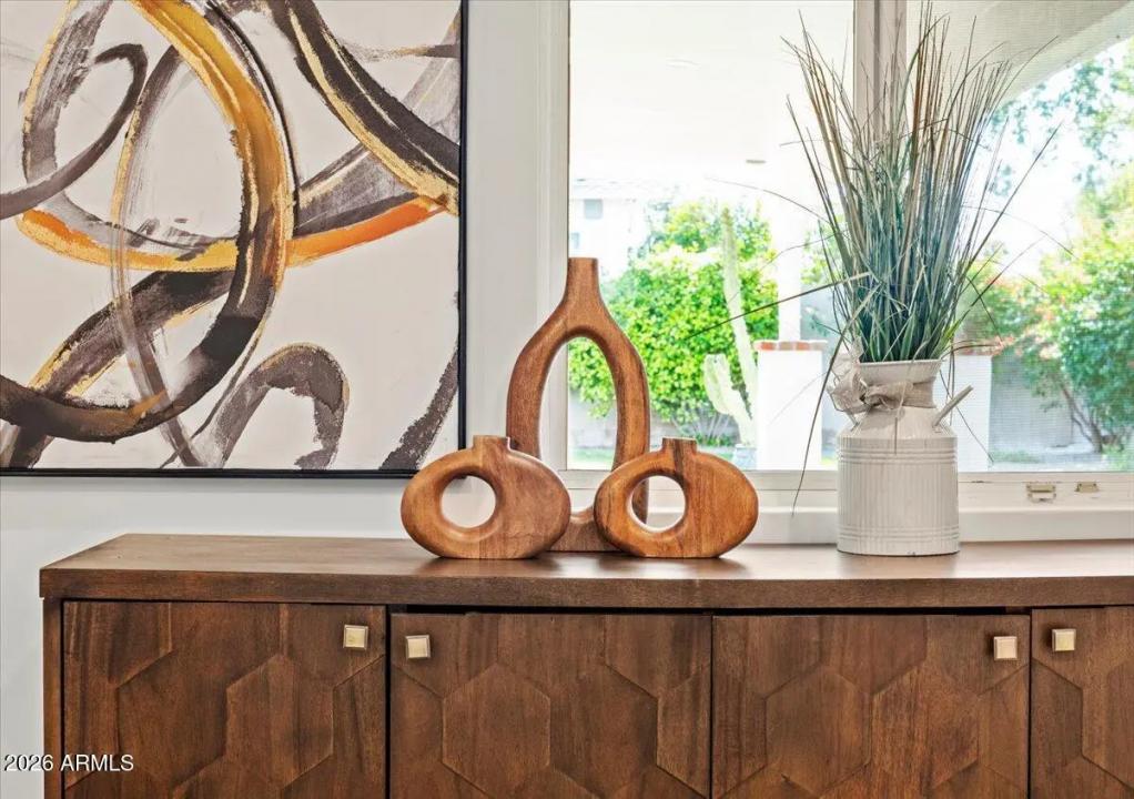 Real Estate Picture 20