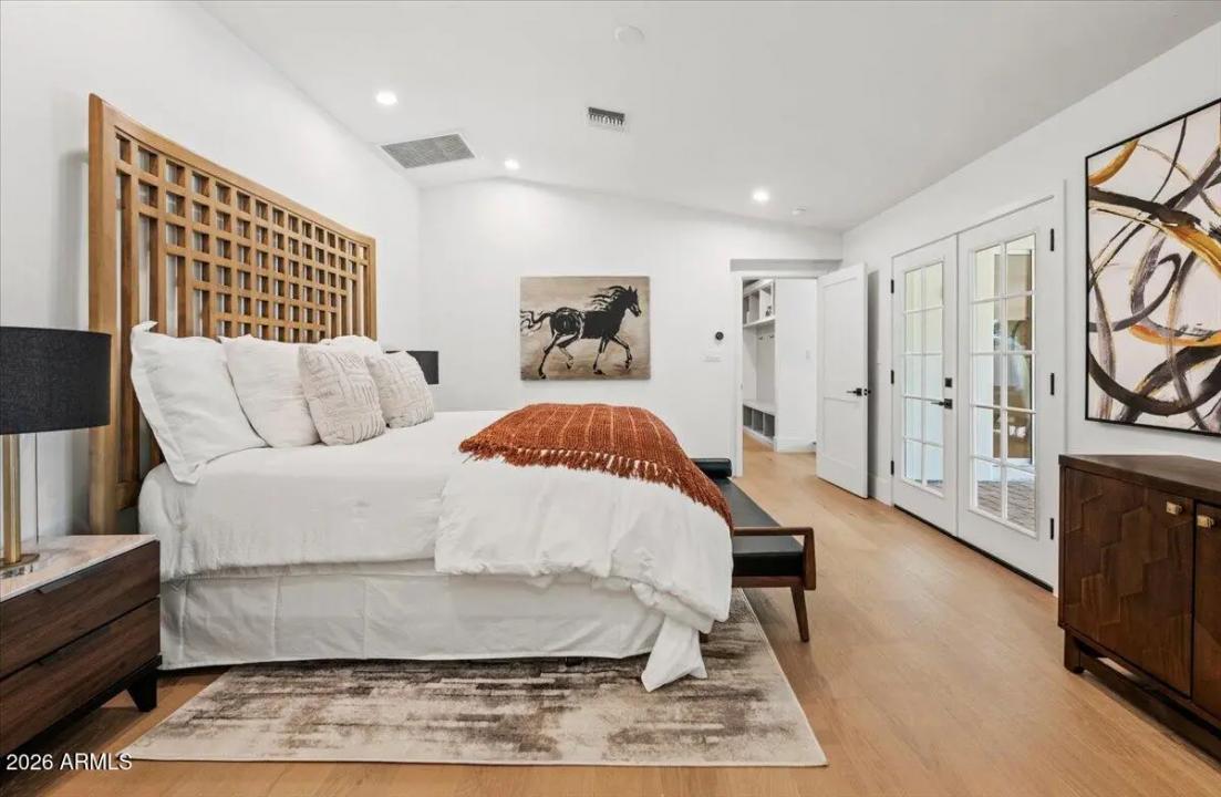 Real Estate Picture 22