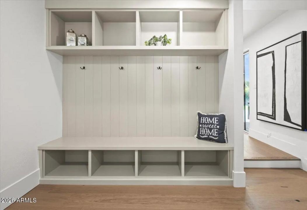 Real Estate Picture 33