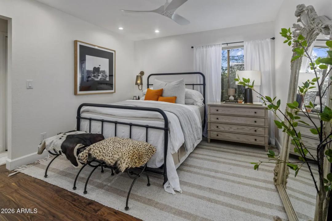 Real Estate Picture 26