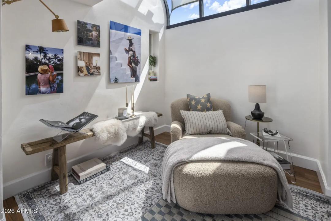 Real Estate Picture 18