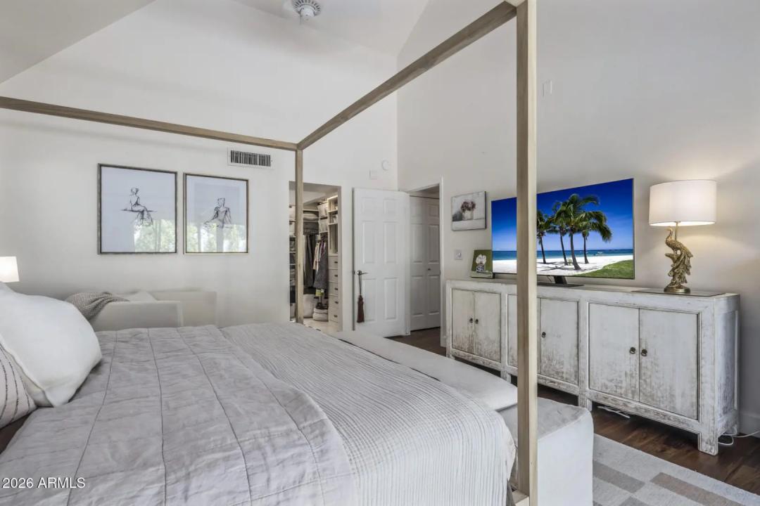 Real Estate Picture 21