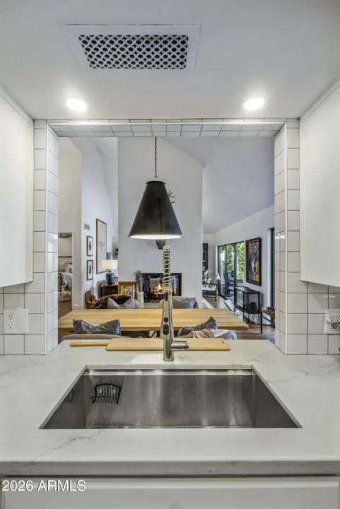 Real Estate Picture 16