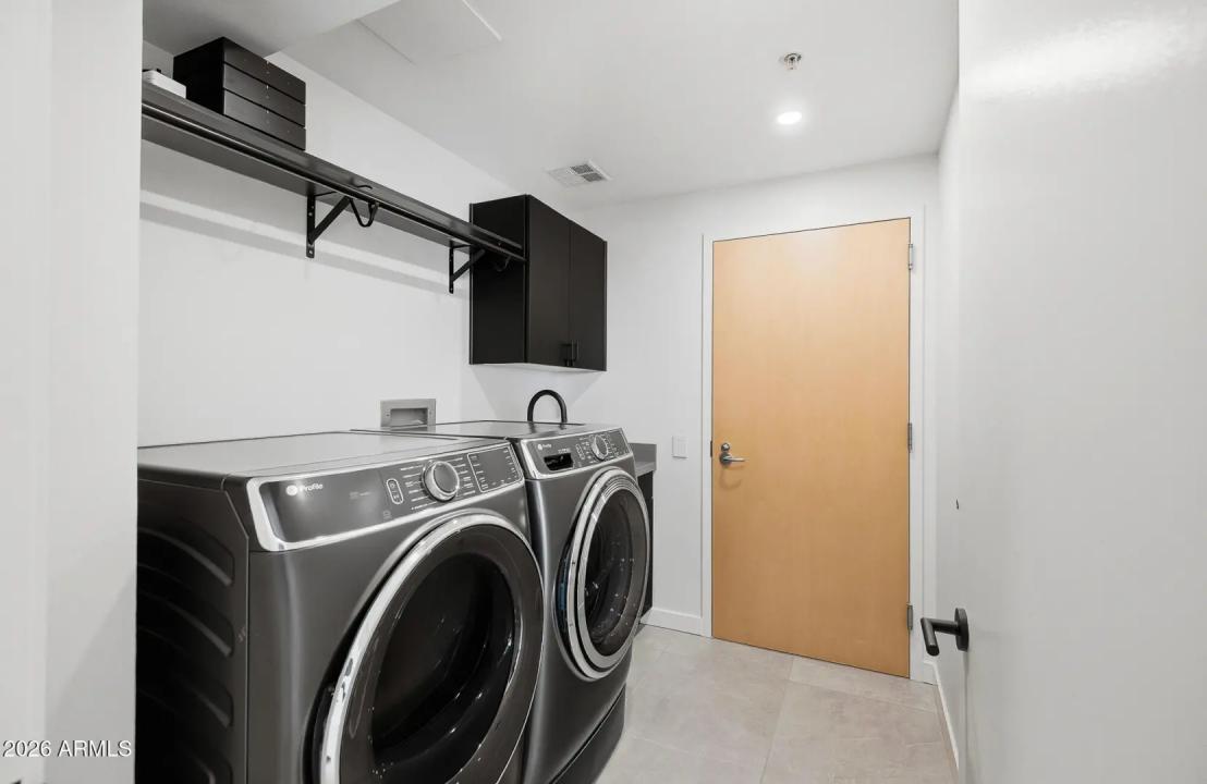 Real Estate Picture 28