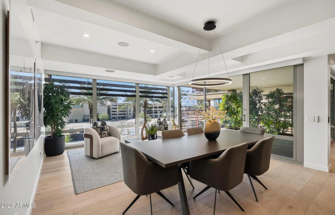 Real Estate Picture 11