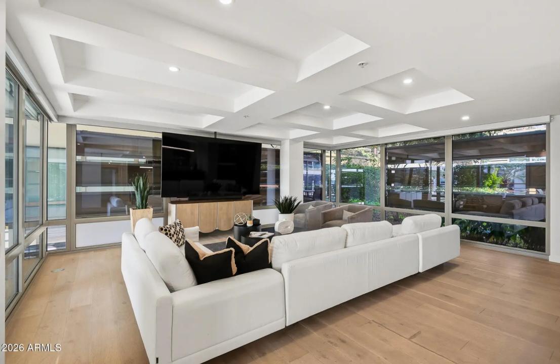 Real Estate Picture 15