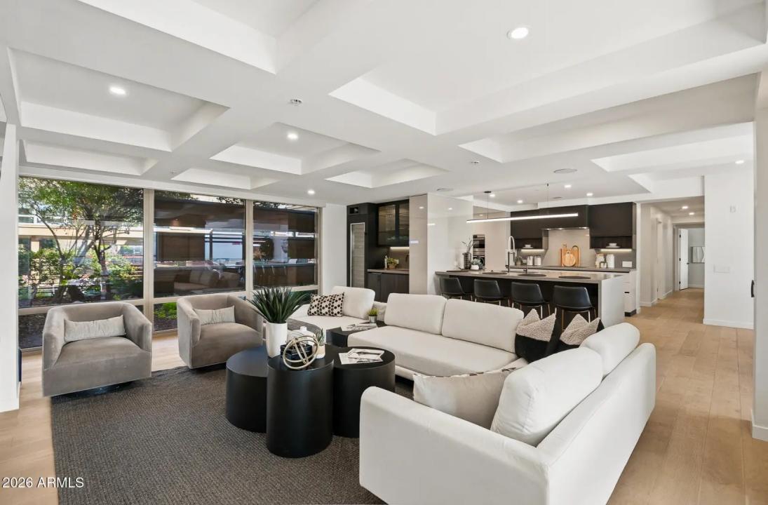 Real Estate Picture 16