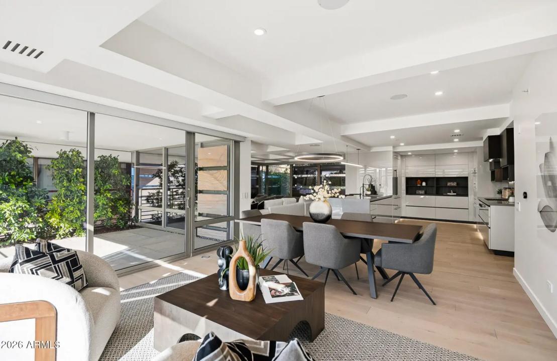 Real Estate Picture 17