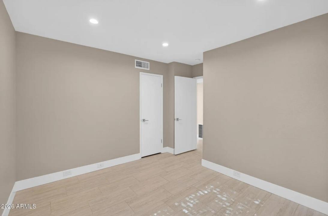 Real Estate Picture 21