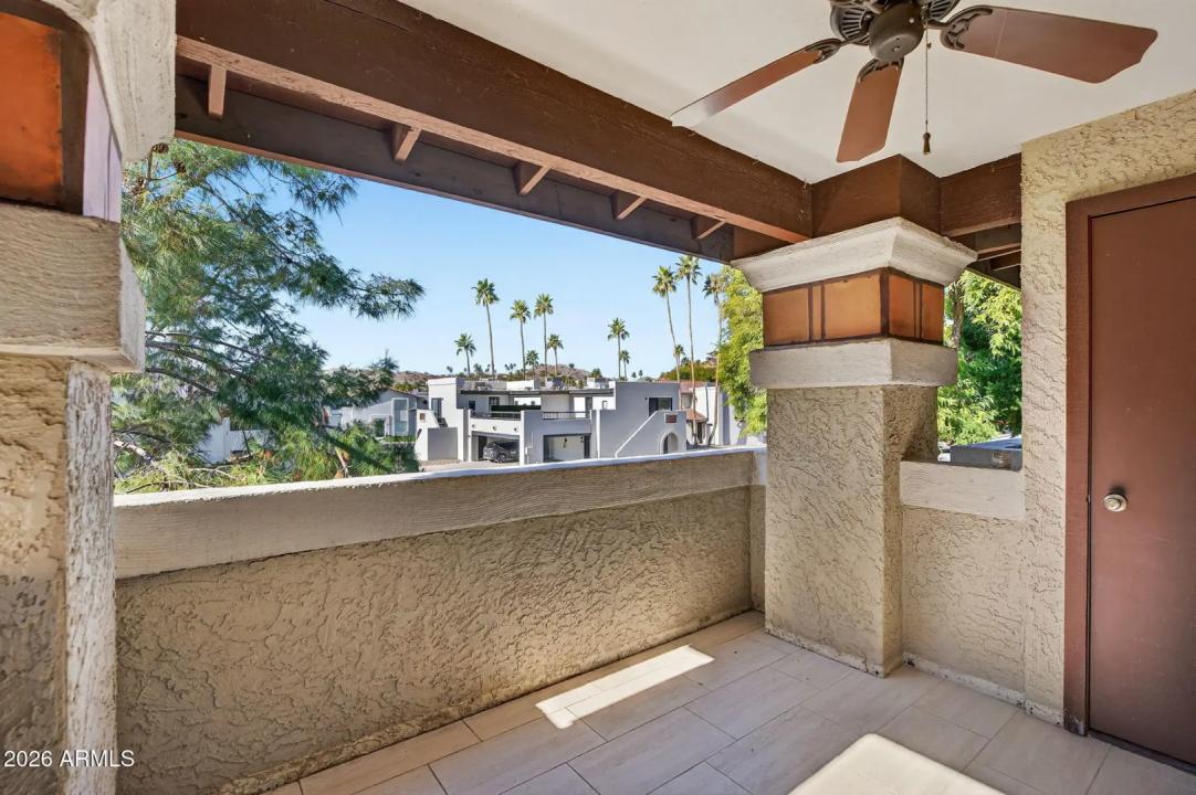 Real Estate Picture 38