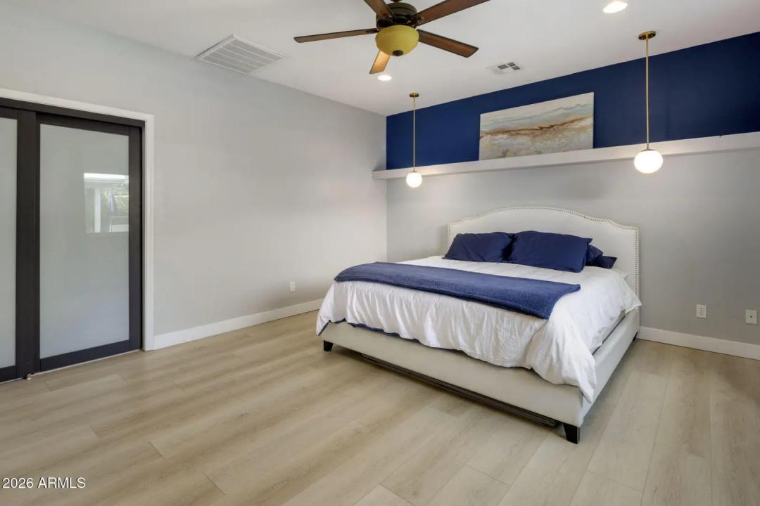 Real Estate Picture 21