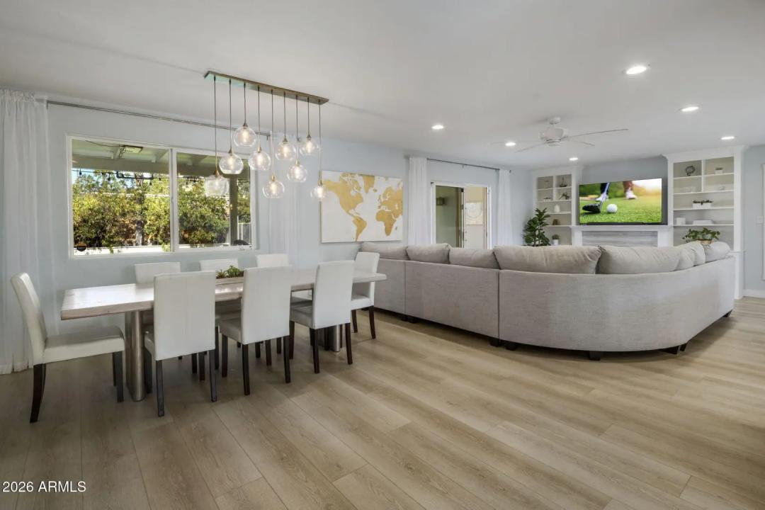 Real Estate Picture 13