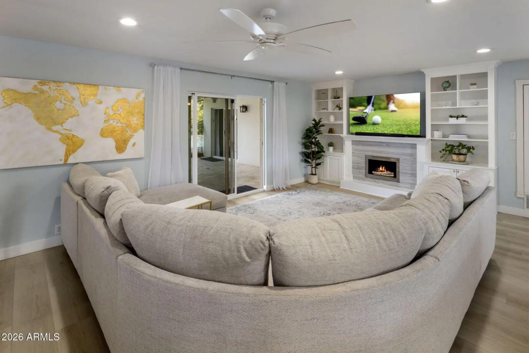 Real Estate Picture 14