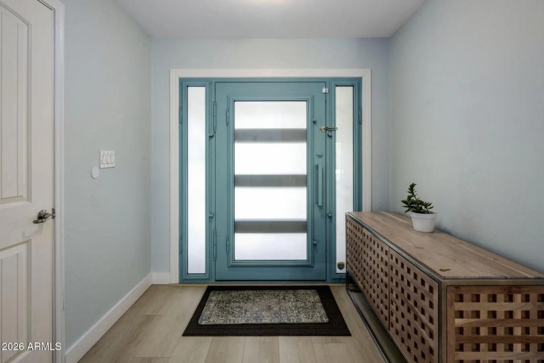 Real Estate Picture 5