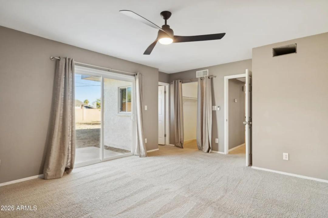 Real Estate Picture 11