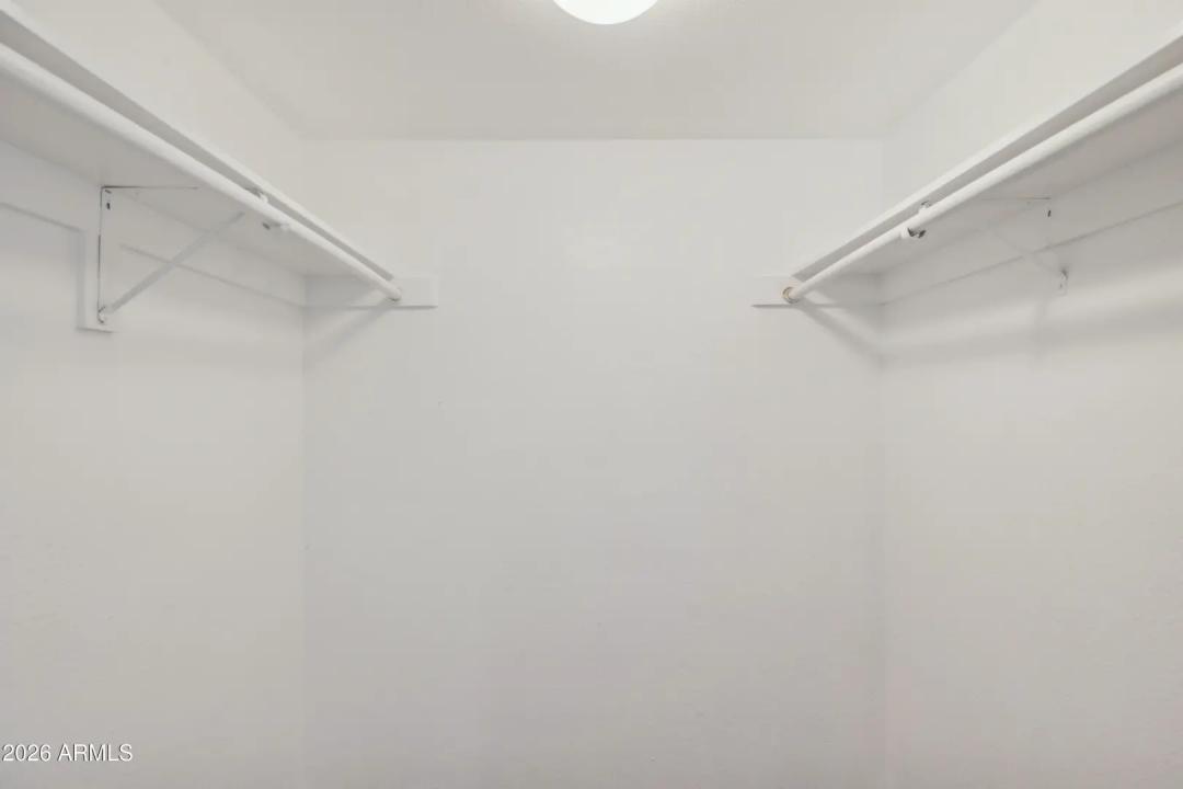 Real Estate Picture 12