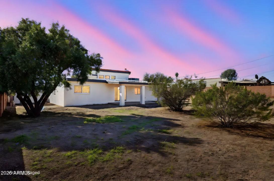 Real Estate Picture 22