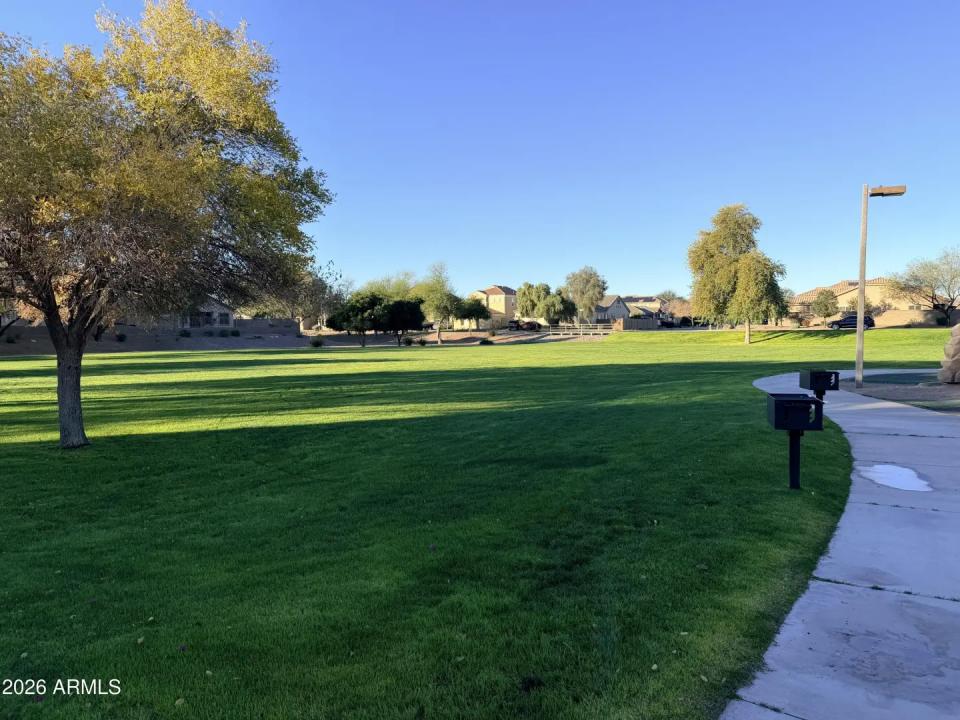 Real Estate Picture 29