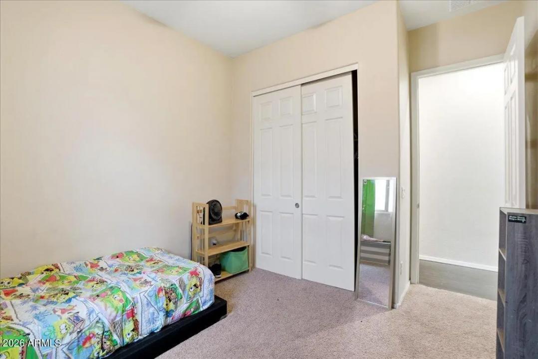 Real Estate Picture 18