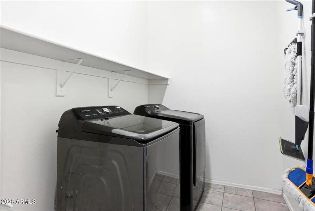 Real Estate Picture 23