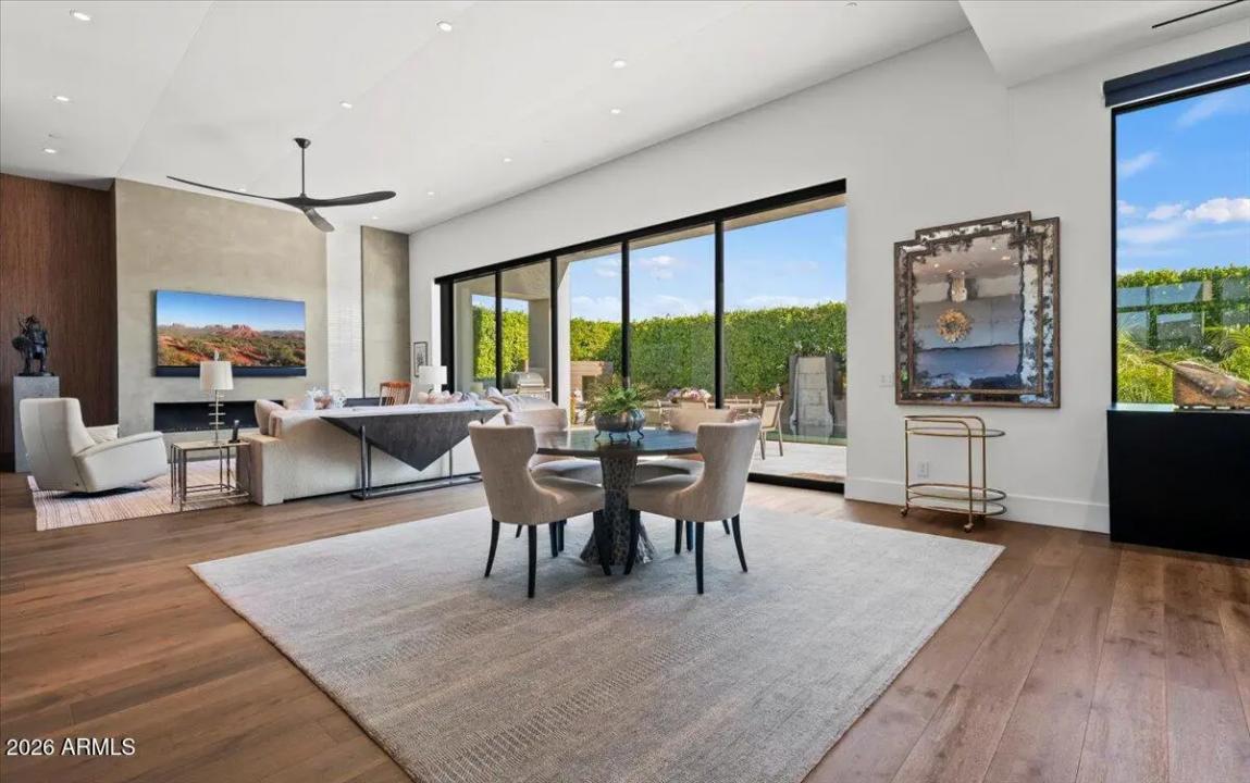 Real Estate Picture 9