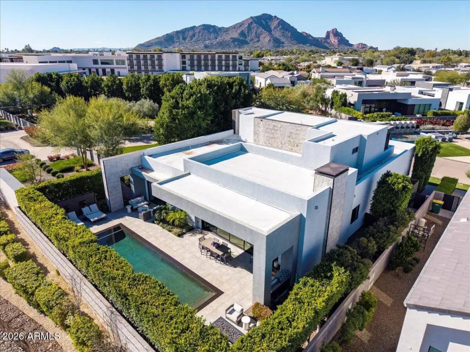 Real Estate Picture 32