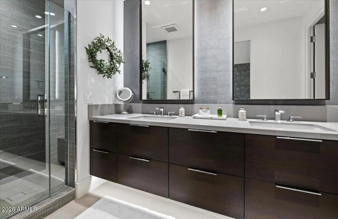 Real Estate Picture 26