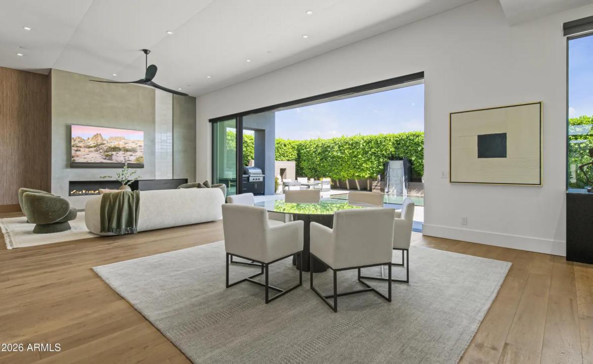 Real Estate Picture 22