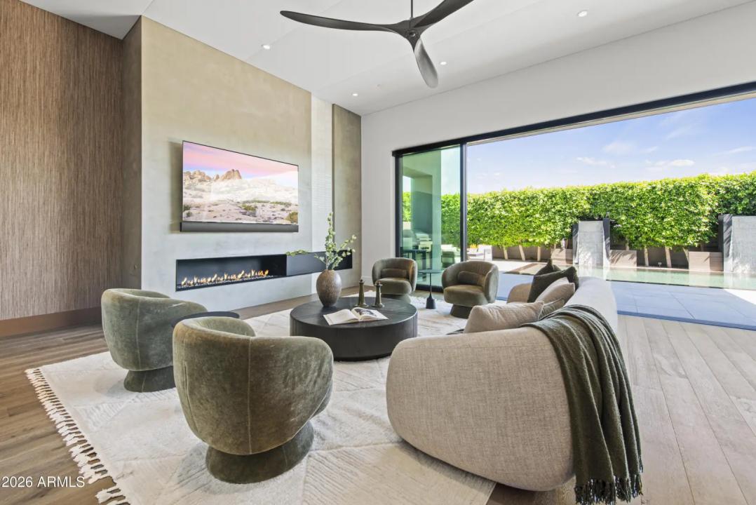 Real Estate Picture 20