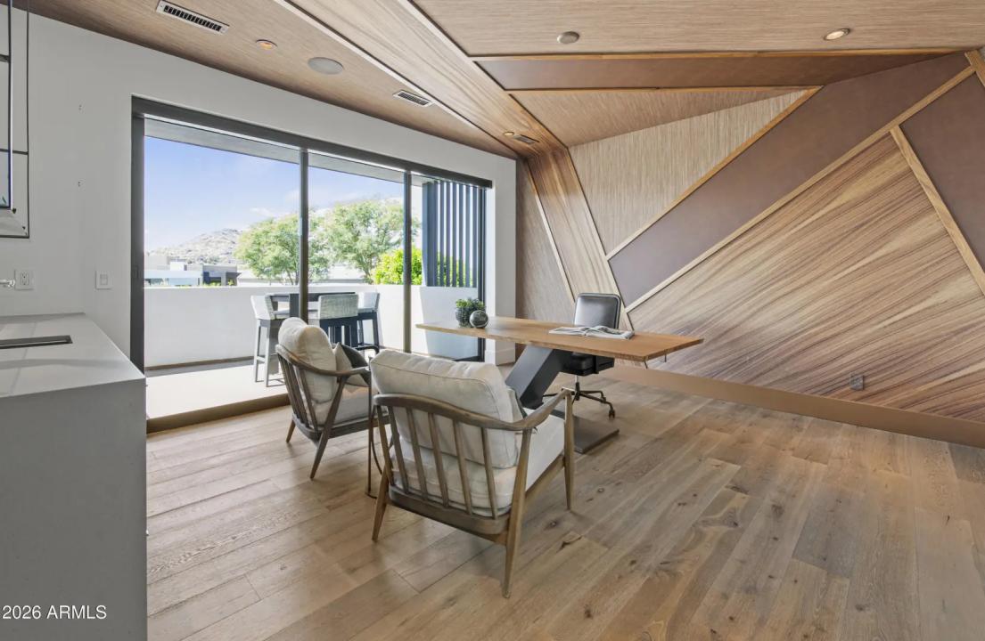 Real Estate Picture 11