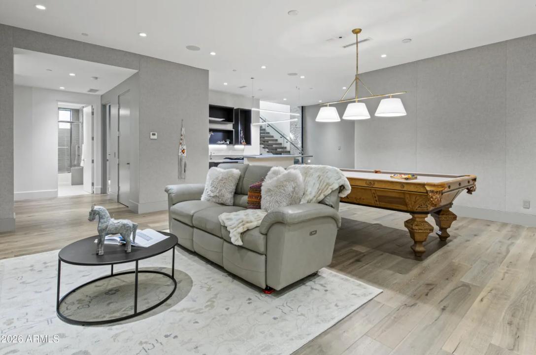 Real Estate Picture 27