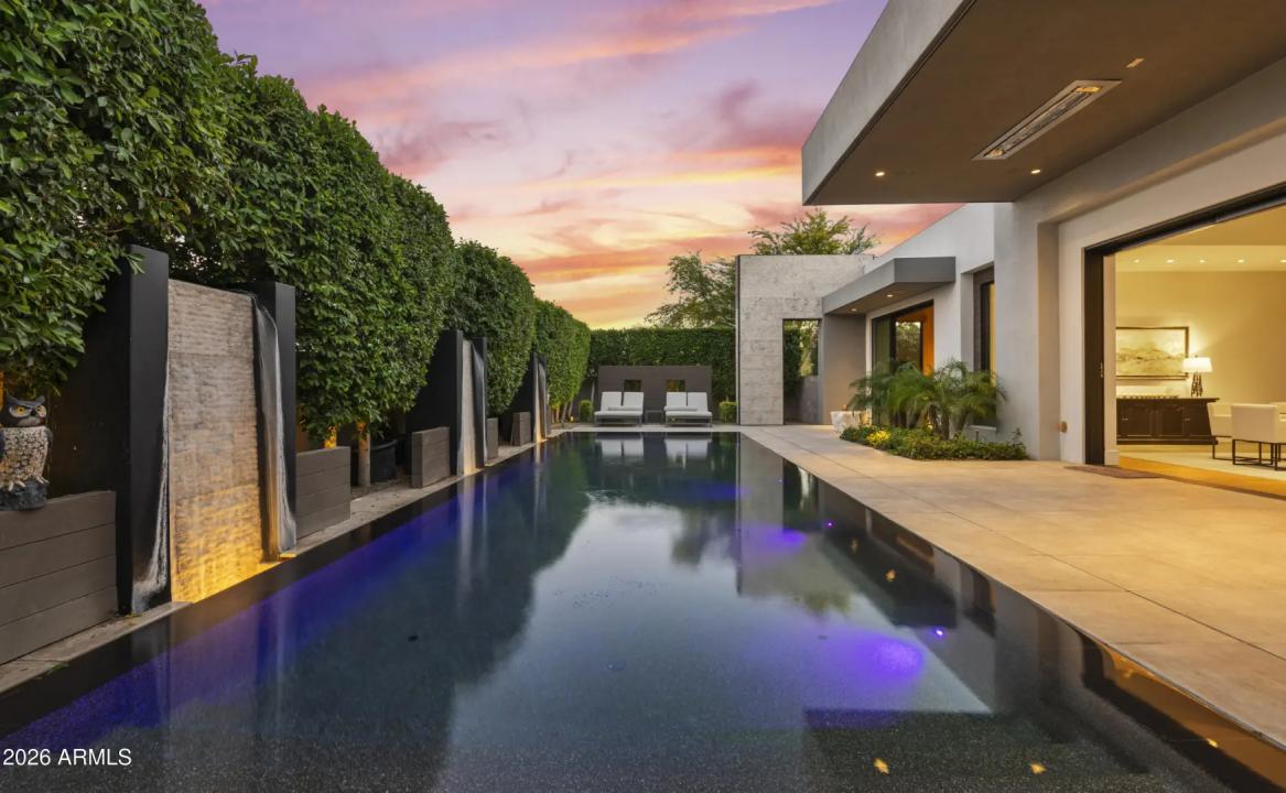 Real Estate Picture 6